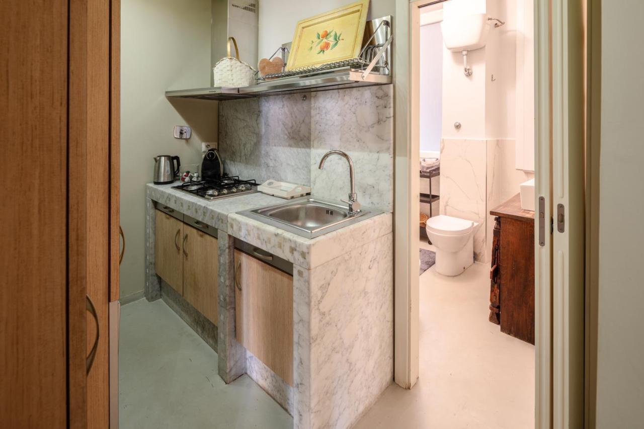 Fontanella Borghese Elegant & Beautiful Apartment Рим Екстер'єр фото